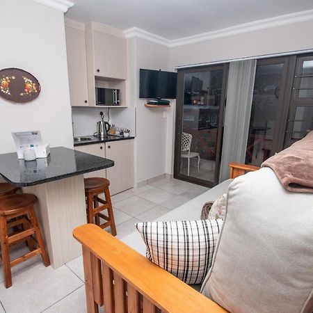 Van Den Berg'S Guesthouse Bettyʼs Bay 외부 사진