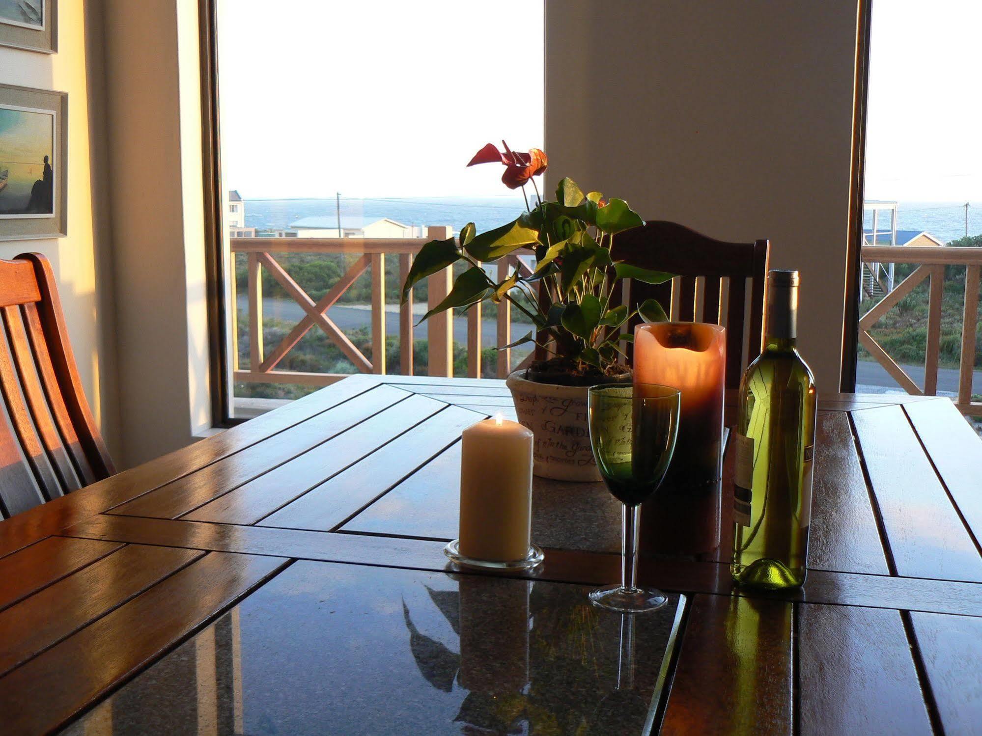 Van Den Berg'S Guesthouse Bettyʼs Bay 외부 사진