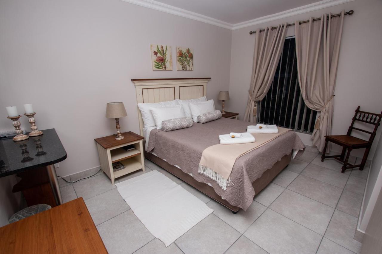 Van Den Berg'S Guesthouse Bettyʼs Bay 외부 사진